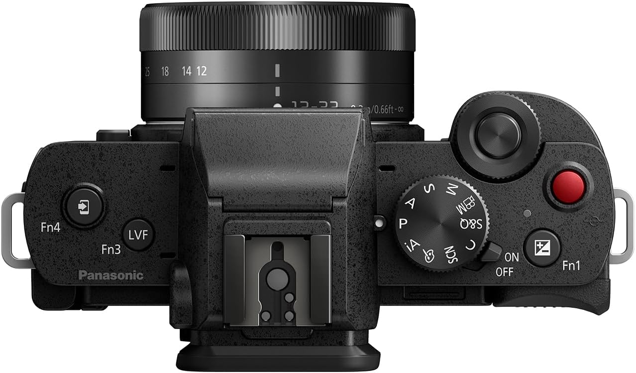 Lumix G100D - Appareil Photo Hybride + Objectif 12-32mm + Objectif 45-150mm (Capteur 4/3 20.3MP, Vidéo 4K/ 30p, OZO Audio by Nokia, Mode Selfie Vidéo, Stab.) Noir – Version Française Boîtier + Objectif 12-32mm + Objectif 45-150mm
