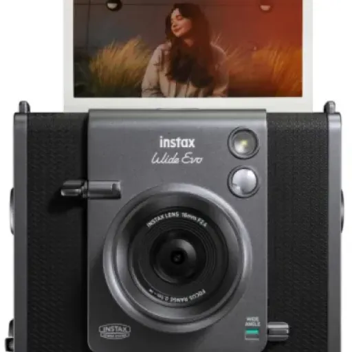 Test INSTAX Wide Evo : l’instantané pour la famille, sans gâcher de pellicule