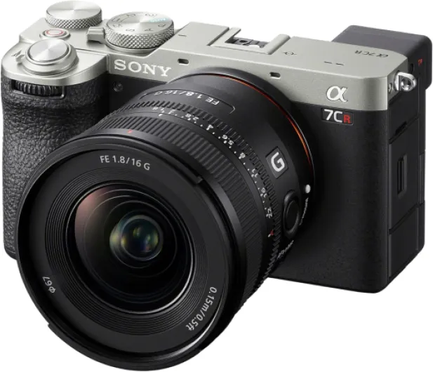 SEL16F18G – Objectif 16mm F1.8 Ultra Grand Angle Plein Format/APS-C, Lumineux (Monture E, série G, idéal Paysage et Astro, Compatible A7, ZV-E10, A6400, A6700)
