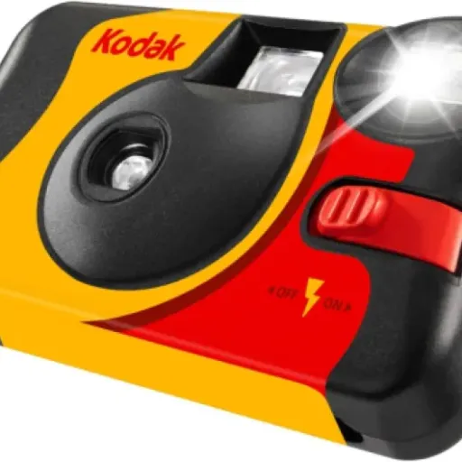 Test Kodak FunSaver 39 : le jetable simple et rétro qui fait le job pour les soirées et voyages