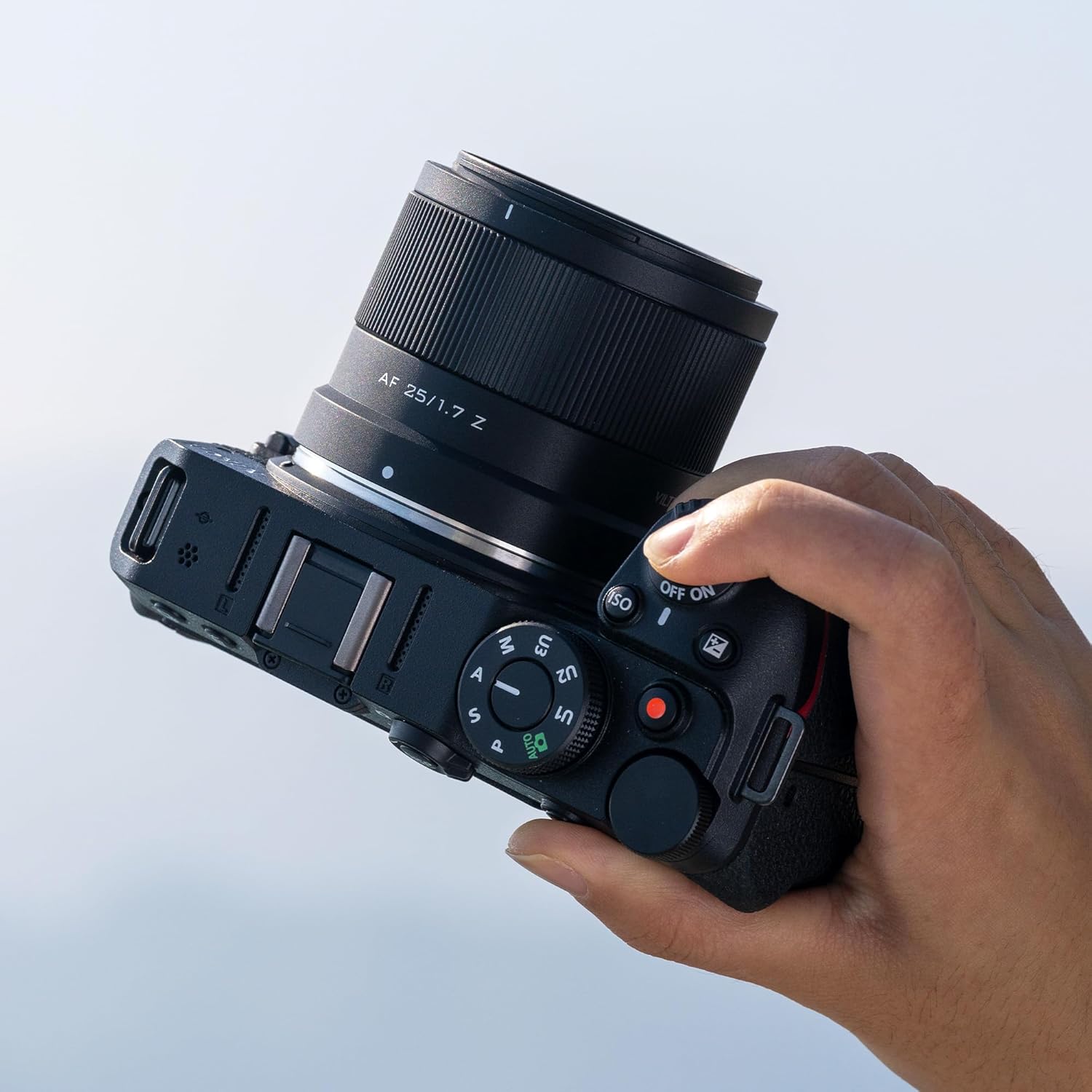 Objectif APS-C 25 mm f/1,7 Z Mount APS-C 25 mm F1.7 Auto Focus STM Grande ouverture Compatible avec les appareils photo Nikon Z Mount Z5 Z50 Z5 Z6 Z6II Z7 Z7II ZFC Z30 Z9 Z8 Z6III 25mm F1.7 Z